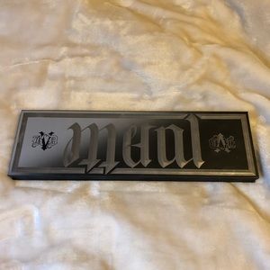 Kat Von D Metal Matte Palette